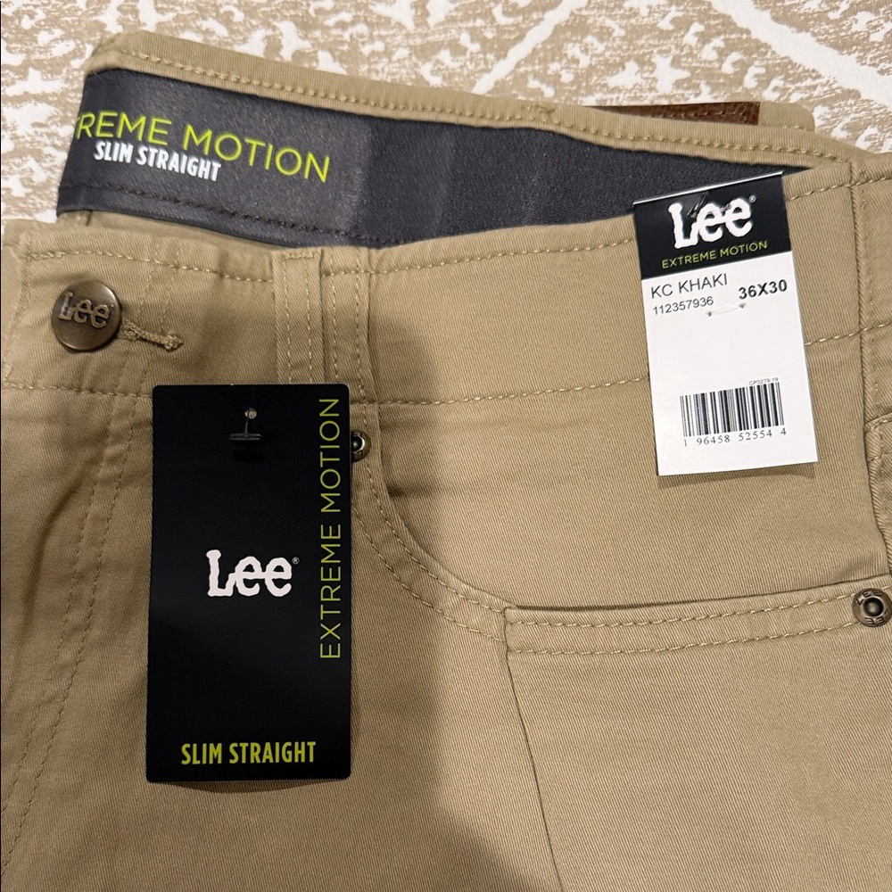 Lee Men's Slim Straight Jeans in Khaki